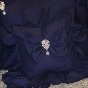 18x18 Bow Ruffle Pillow